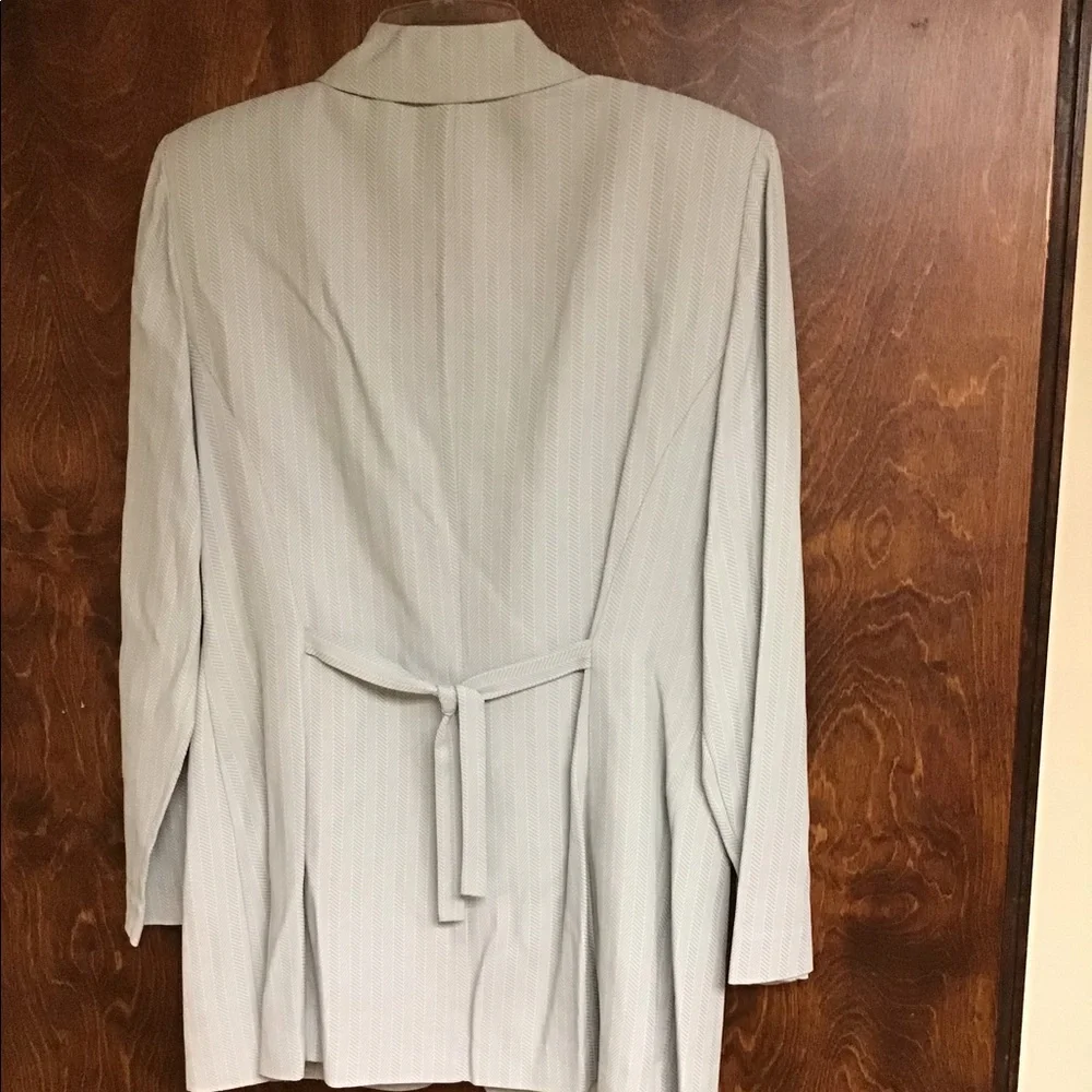 Womens Petite Size 10 pant suit - Picture 8 of 8